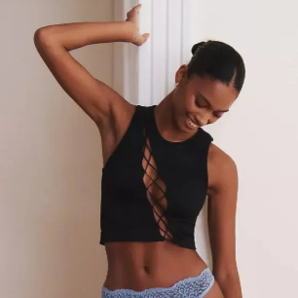 Brand New The Reegan Crew-Neck Crop Racerback Seamless Tank Top: Cutwork Edition - Picture 2 of 6